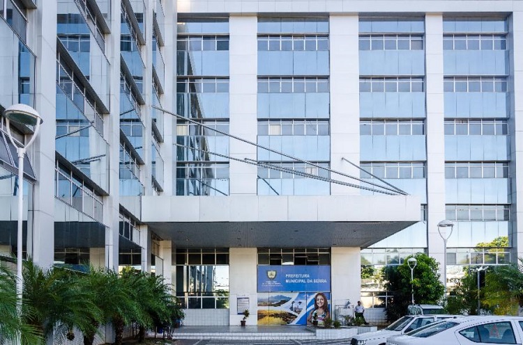 Adiados concursos com 1.200 vagas