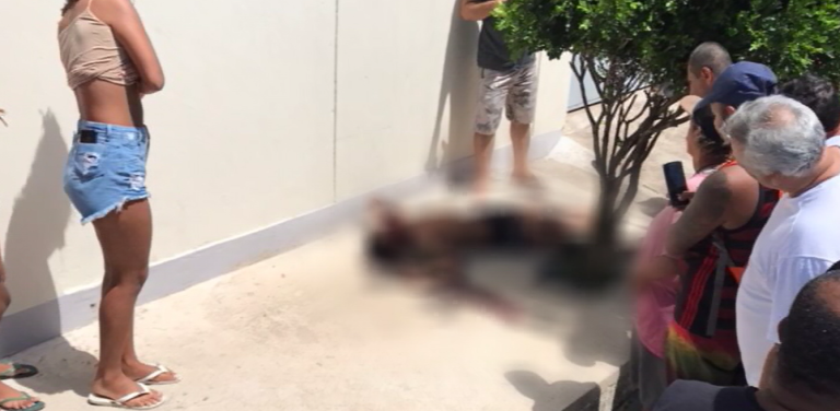 Moradores de ruas queimados e assassinatos em Vila Velha e Cariacica