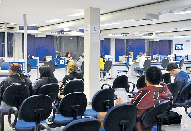Edital do INSS com 8.230 vagas sai nesta quinta