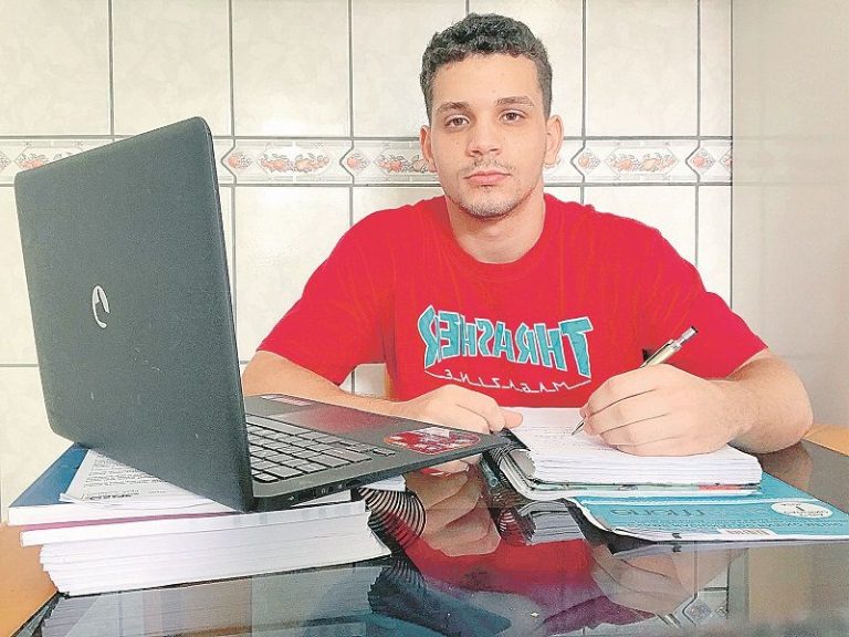 Alunos vão escolher nova data do Enem