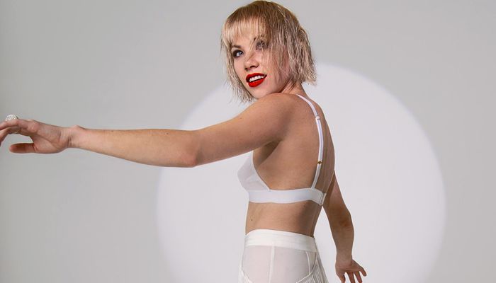 Surpresa animada com lado B de Carly Rae Jepsen