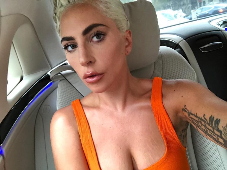 Lady Gaga e Ariana Grande lançam música juntas