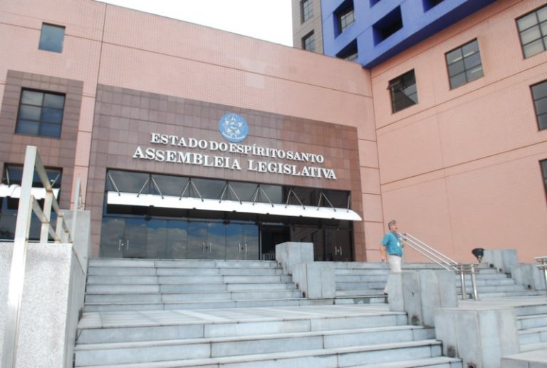Assembleia congela prazo de concursos e aprovados ganham mais tempo