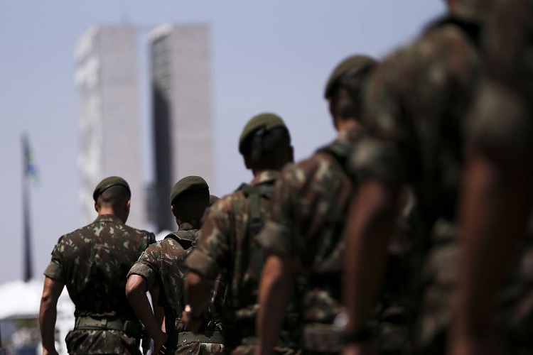 Concurso para o Exército com salário de até R$ 8.245