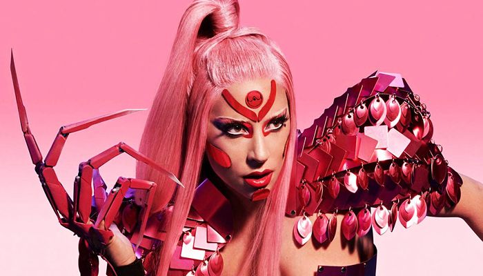 Lady Gaga de volta ao pop dançante