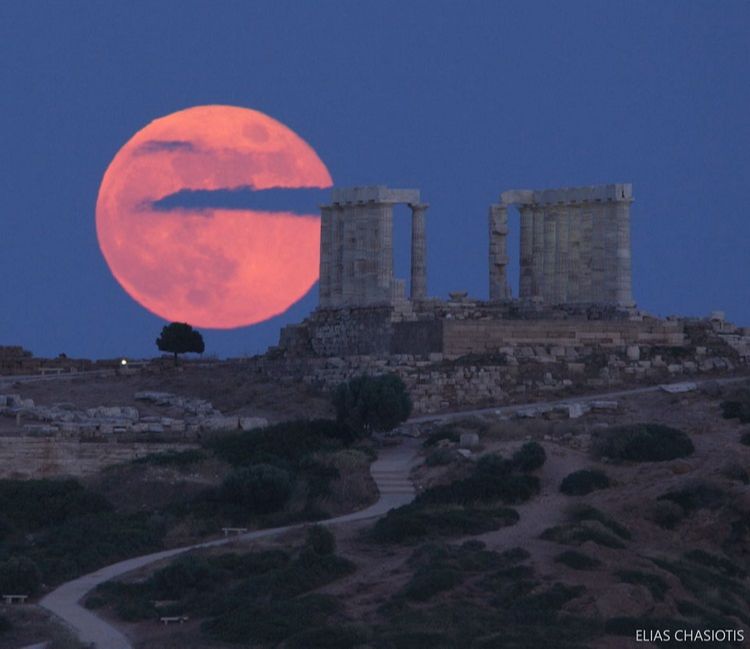 “Lua de Morango” com eclipse acontece nesta sexta-feira