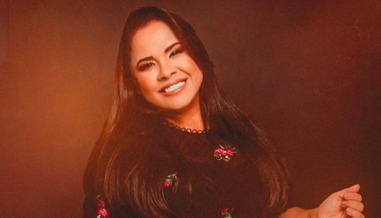 Cantora gospel é criticada por clipe que mostra perdão após violência doméstica