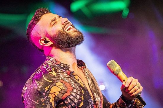 Sertanejo Gusttavo Lima se envolve em acidente e atropela ciclista em Goiás; vítima passa bem