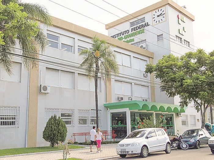 Ifes abrem 77 vagas