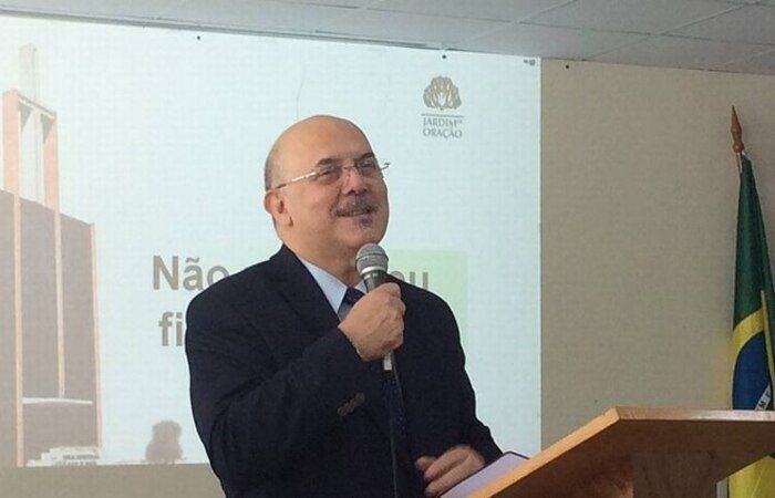 Pastor, novo ministro da Educação promete ensino público laico