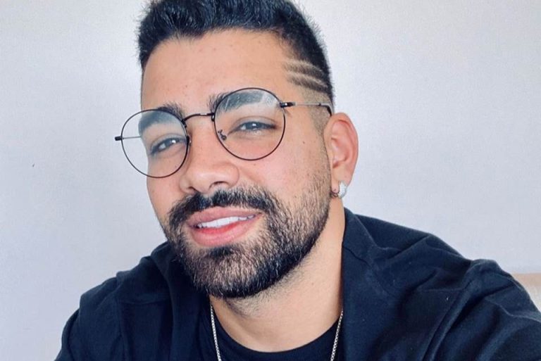 Cantor Dilsinho chega ao top 3 dos artistas brasileiros mais ouvidos no Spotify