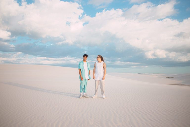 Luan anuncia parceria com Whindersson em single e clipe. O evento rola nesta sexta (21/8)