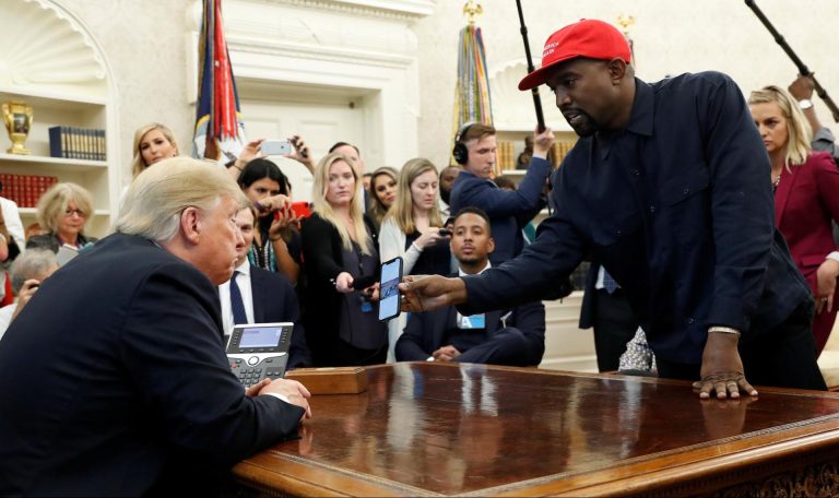 Kanye West nega que está sendo pago para atrapalhar rival de Donald Trump nas eleições nos EUA