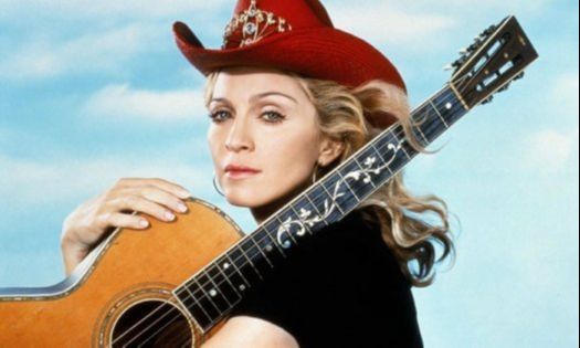 Madonna libera maxi-single de remixes oficiais do álbum “Music”, que completa 20 anos