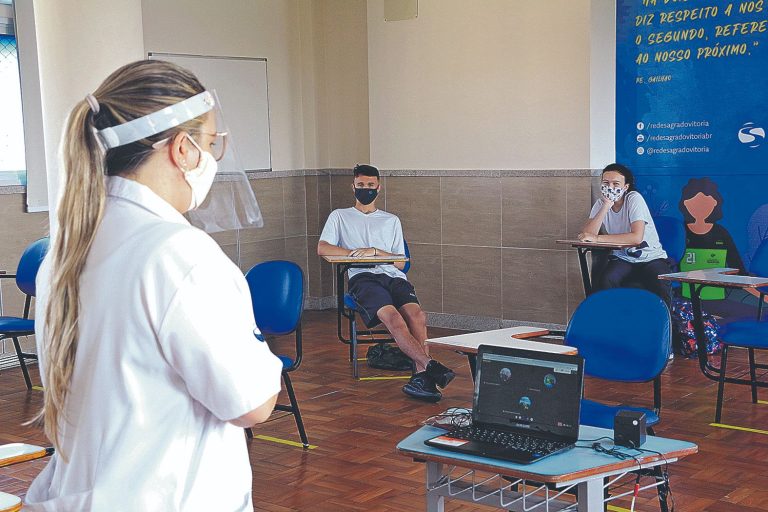 Pandemia faz escola tirar dez no quesito reinvenção por Colégio Sagrado Coração de Maria de Vitória