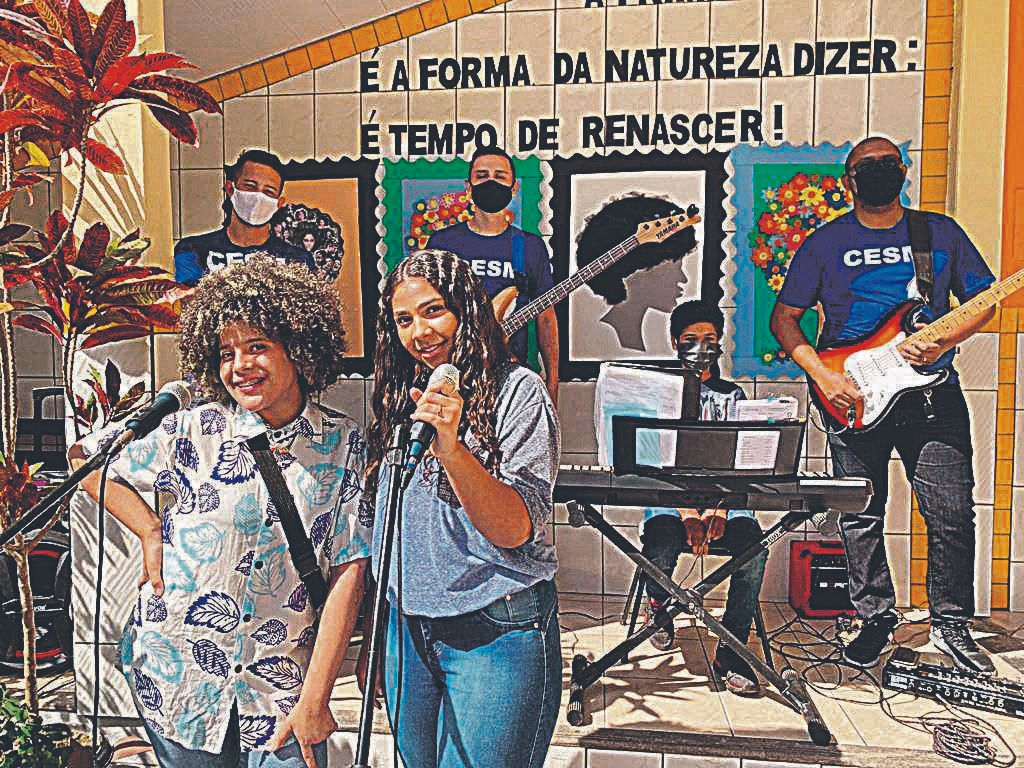 Escola segue exemplos de outros países por Centro Educacional Sonho Meu