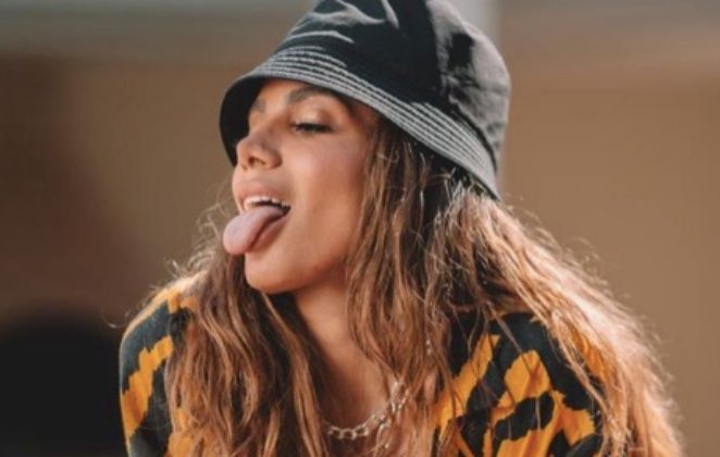 Mc Zaac, Anitta, Liniker e Tulipa Ruiz são premiados em festival