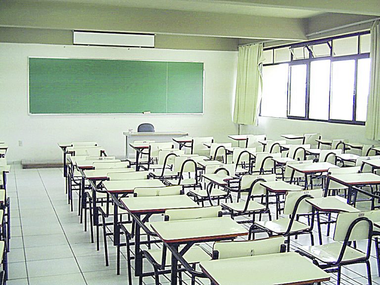 Justiça faz audiência sobre retorno das aulas presenciais