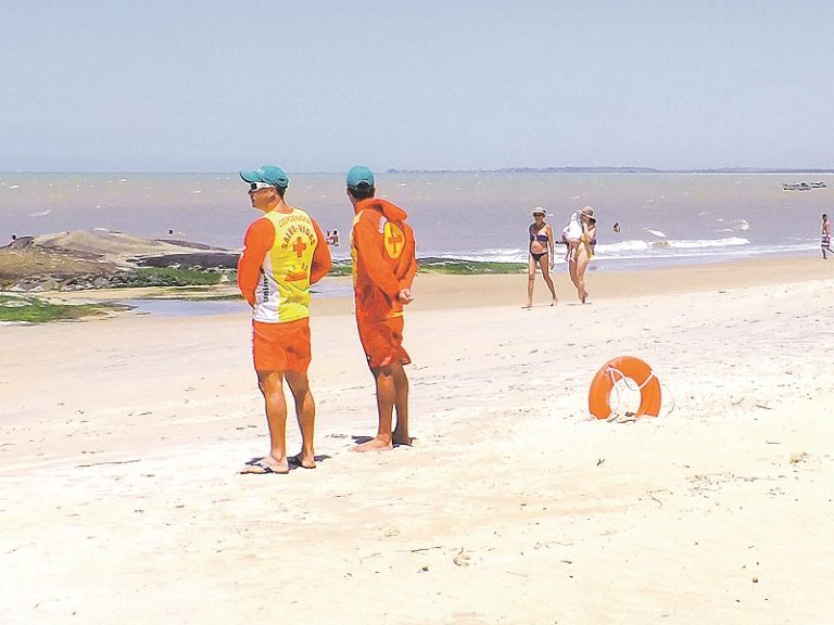Prefeituras e governo abrem vagas no Estado
