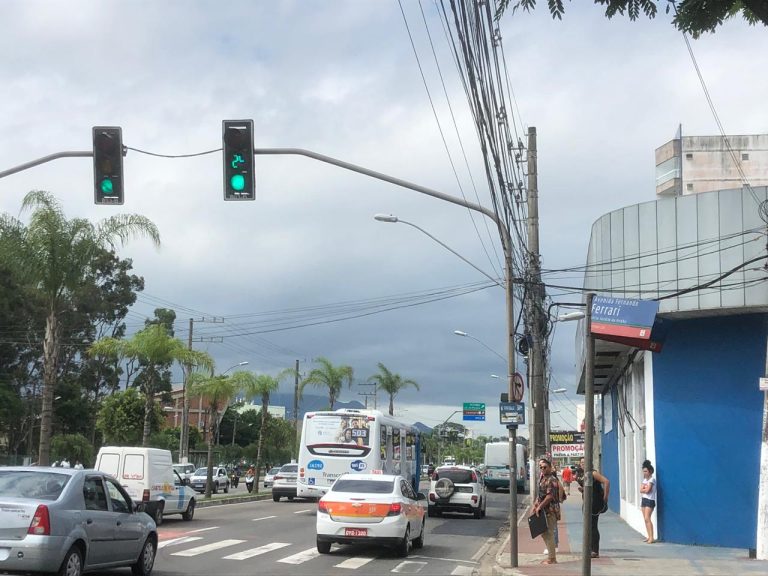 Chuva continua no fim de semana? Confira a previsão do tempo