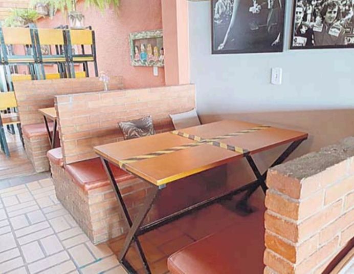 Guarapari decreta fechamento de bares e proíbe música ao vivo