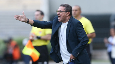 Luxemburgo é internado após testar positivo para Covid-19