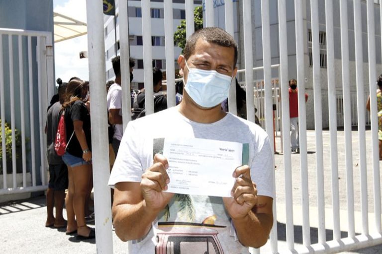 Candidato testa positivo para Covid horas antes da prova e perde o Enem