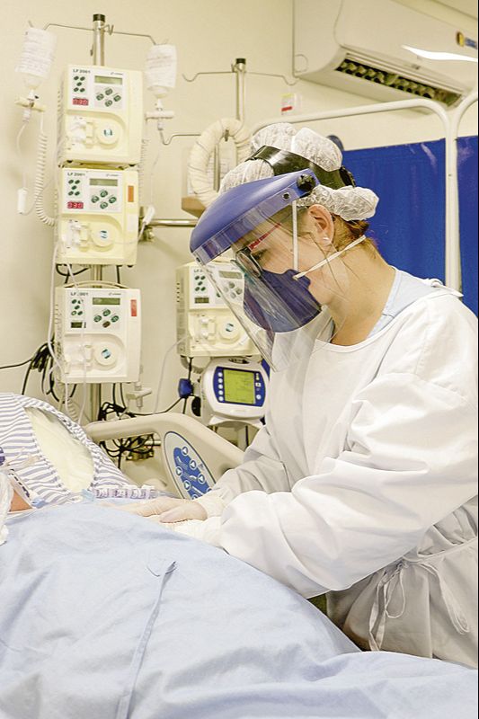 Maioria dos pacientes do coronavírus tem sintomas 6 meses após alta