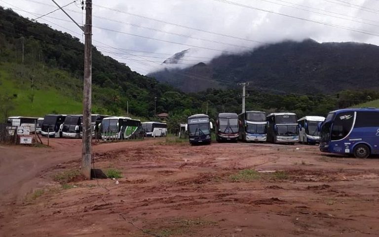 Mais de 50 ônibus de turismo e vans foram barrados de entrar em Guarapari