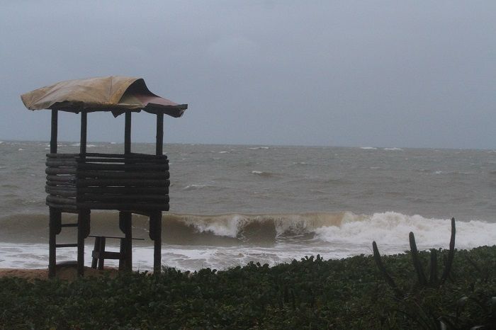 Marinha alerta para ventos de até 74 km/h e ondas de até 3,5 metros no Estado