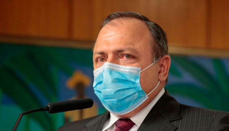 Inquérito sobre omissão na pandemia pode tirar patente de Pazuello