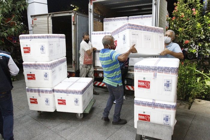 Estado espera receber mais de 55 mil doses de vacina até sexta-feira
