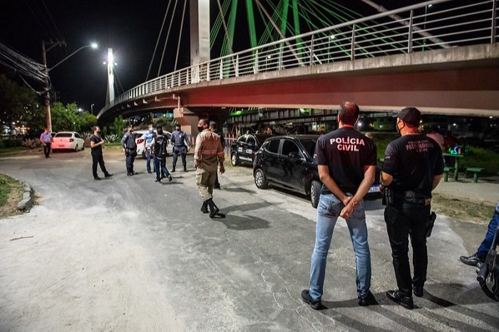 Festas clandestinas são encerradas durante operação da polícia e da guarda em Vitória
