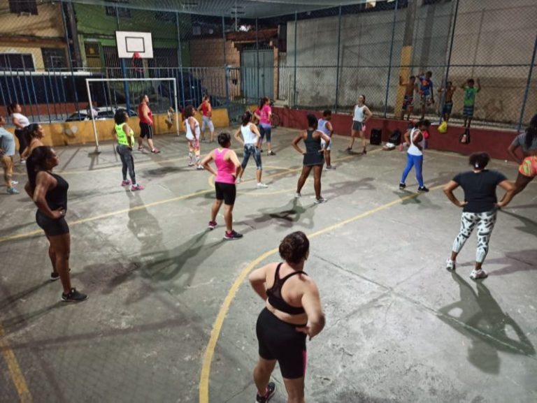 Prefeituras cancelam aulas de ginástica ao ar livre para conter Covid-19