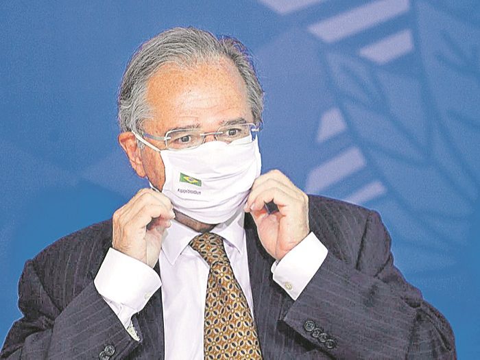 “Quero me vacinar”, diz ministro Paulo Guedes sobre vacinação contra Covid-19