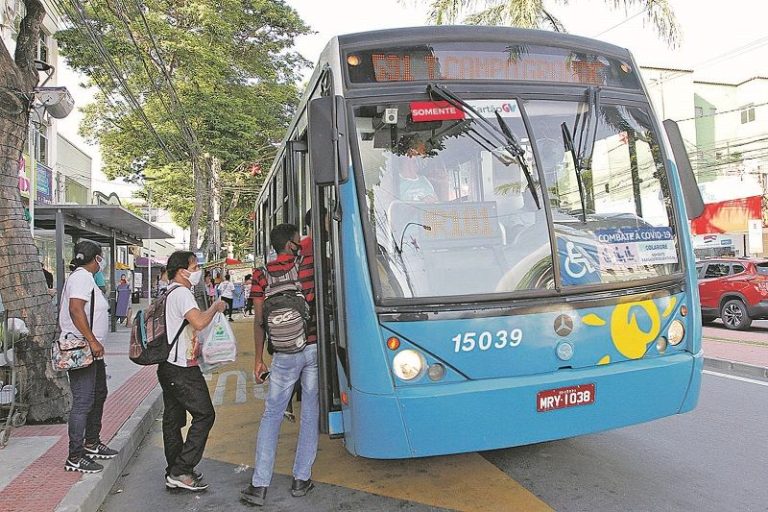 Governo suspende circulação de ônibus em todo Estado a partir de domingo
