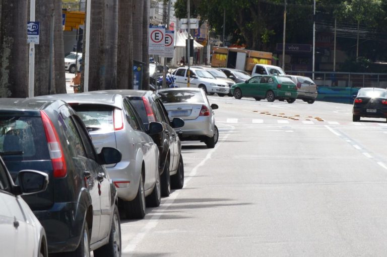 Prefeitura de Cachoeiro suspende estacionamento rotativo e prorroga impostos