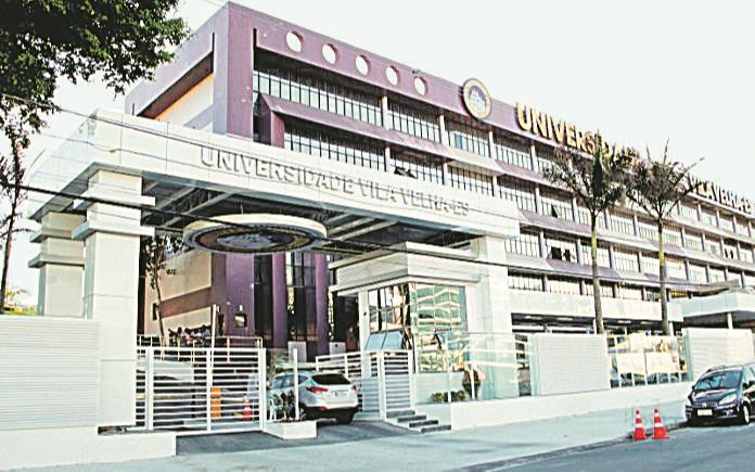 Universidade decide suspender aulas online e estudantes reclamam
