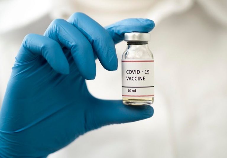 Ladrões roubam 98 doses de vacina contra Covid em posto de saúde