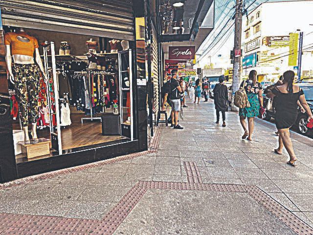 Lojas, shoppings e restaurantes liberados para abrir. Veja todas as regras