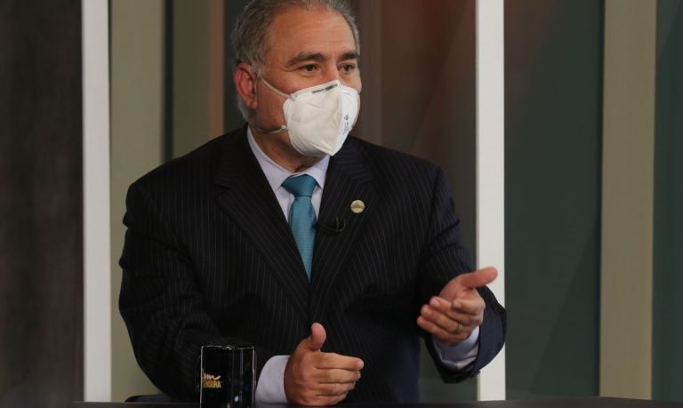 Ministro da Saúde promete entrega em 48 horas de kit intubação doado por empresas