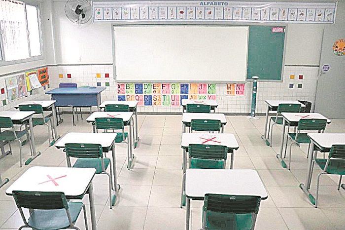 Juíza determina retorno das aulas presenciais no Estado
