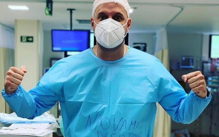 Sobrecarga faz médico deixar comando de UTI: “Era até difícil dormir”
