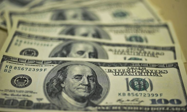 Estado nos EUA vai sortear 1 milhão de dólares para quem se vacinar contra a Covid