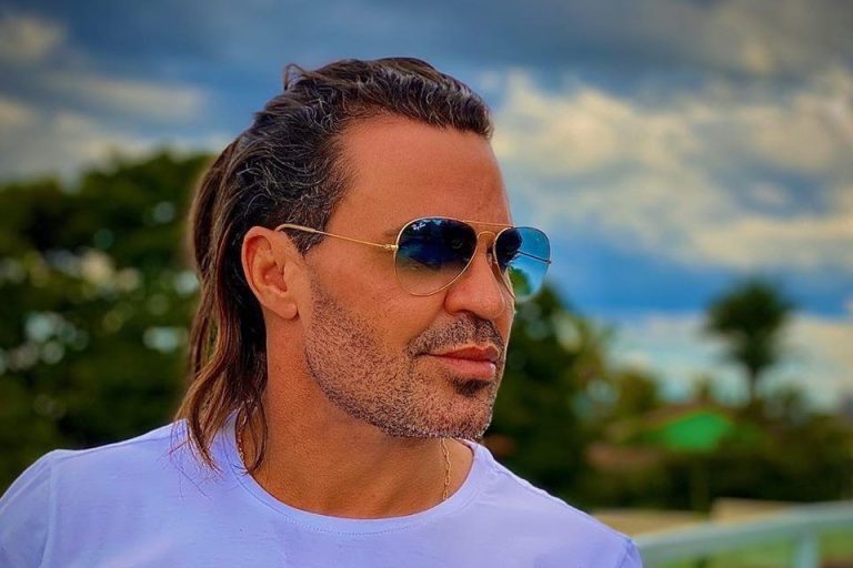 Após ameaças, Eduardo Costa coloca seguranças em casa