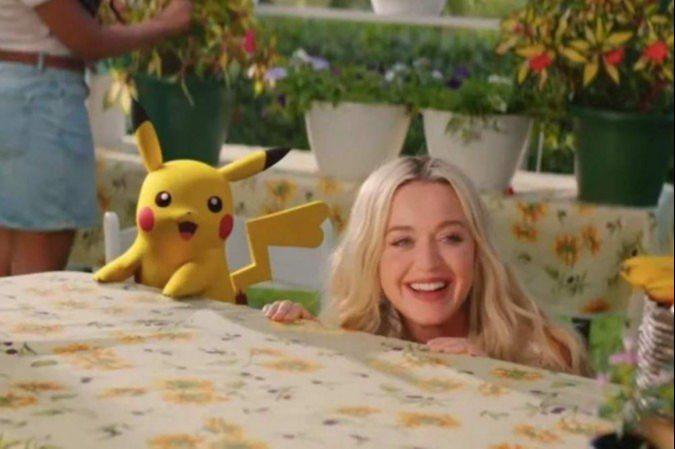 Popstar Katy Perry e Pikachu voltam a cena no inédito ‘Eletric’