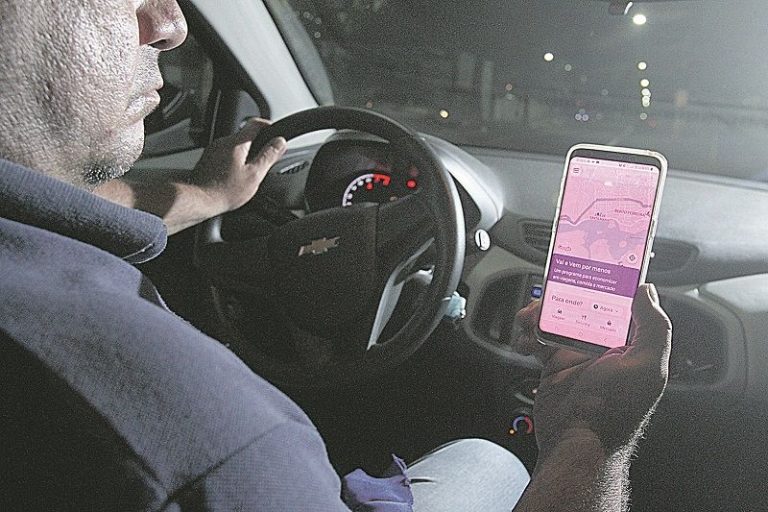 Estado vai liberar vacina contra Covid para motoristas de aplicativo