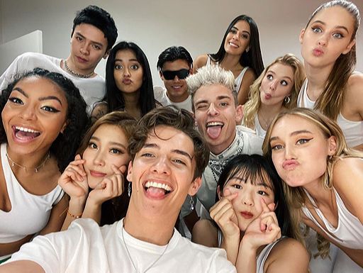 Now United bate dois bilhões de visualizações no YouTube