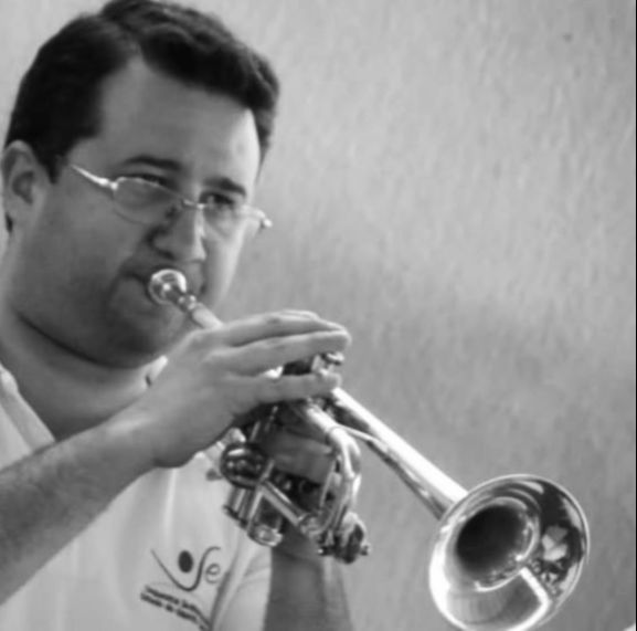 Ex-músico da orquestra sinfônica morre aos 36 anos vítima da Covid
