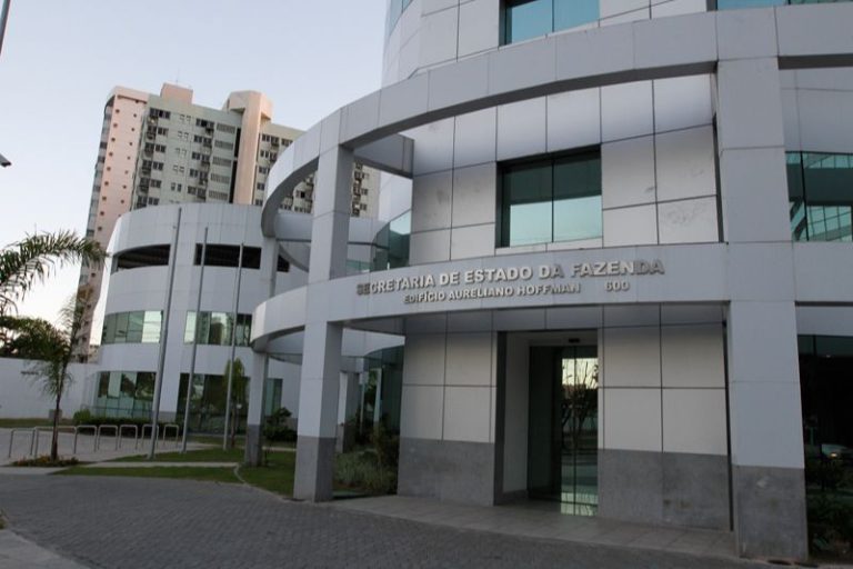 Publicado edital com 50 vagas de auditor do Estado e salário de mais de R$ 12 mil